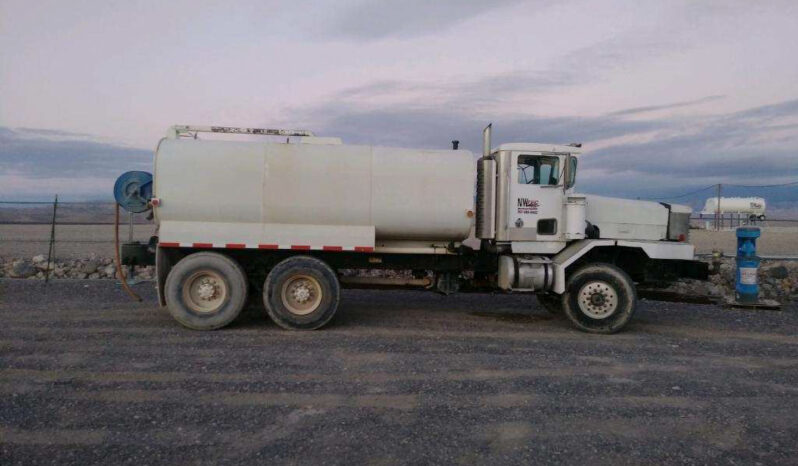 1997 Oshkosh 6,000 Gallon Water Truck full