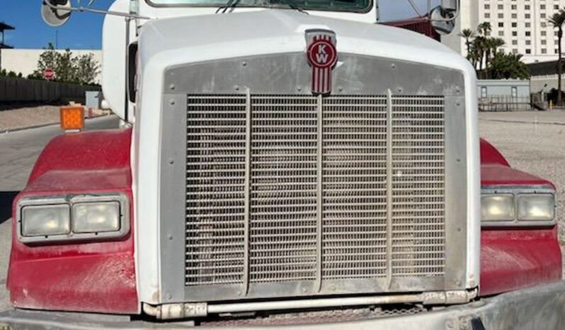 2004 Kenworth 4,000 Gallon Water Truck full