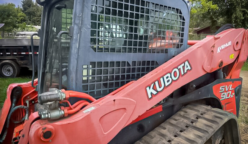 Kubota SVL 90-2 Skid Steer – Track full